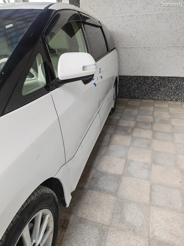 Toyota Estima 2009 · 2.4 AT