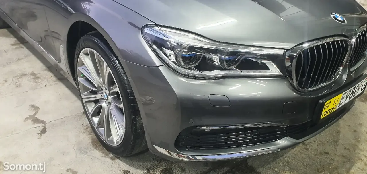 BMW 7 series 2017 · 3.0 CVT