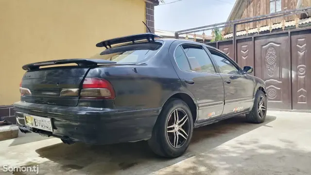 Nissan Cefiro 1996 · 2.0 AT