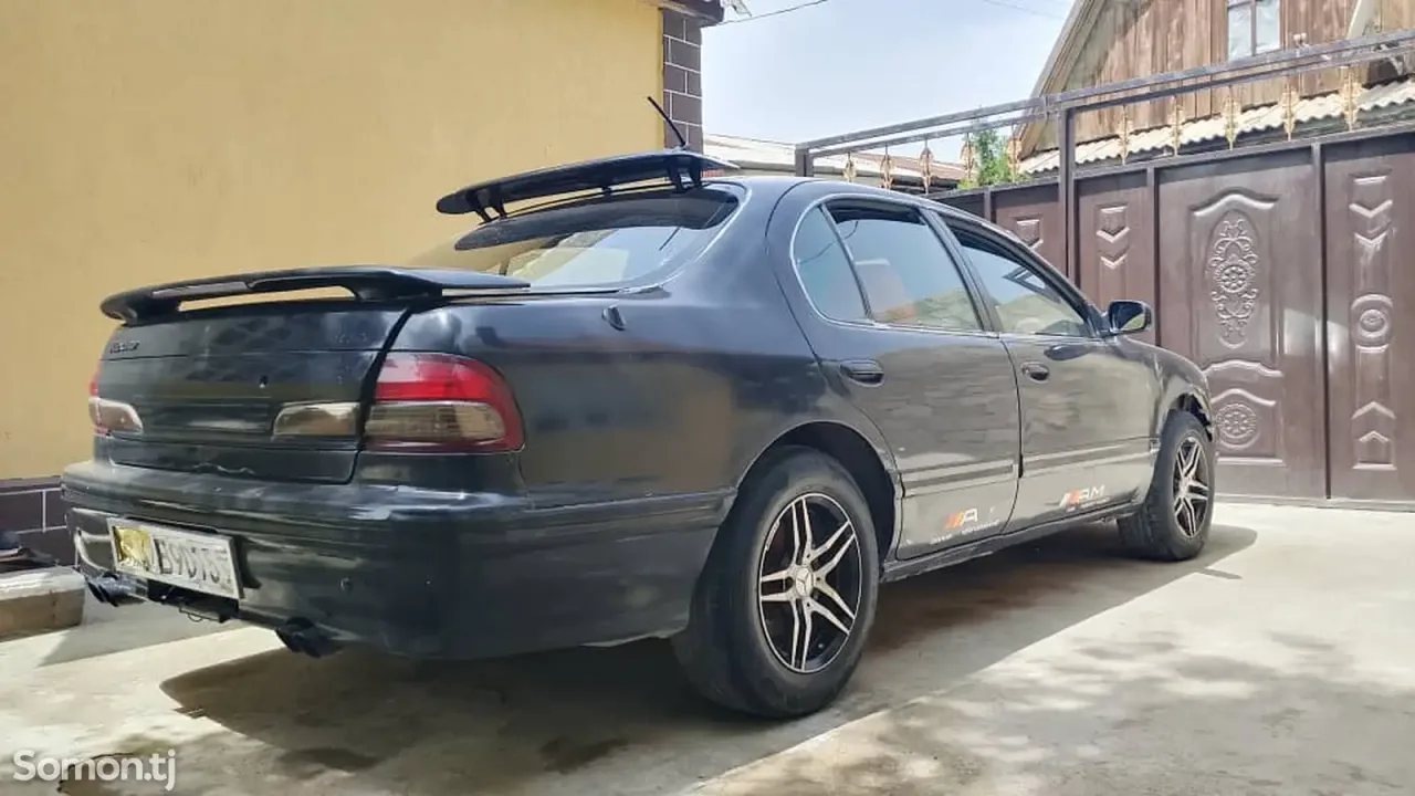 Nissan Cefiro 1996 · 2.0 AT