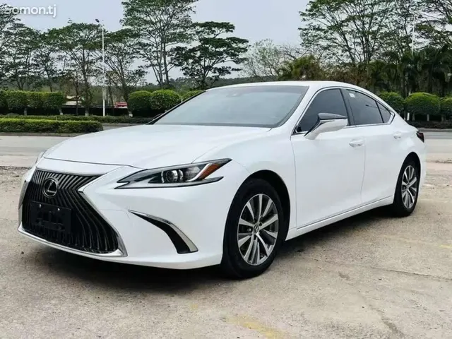 Lexus ES series 2020 · 2.5 AT