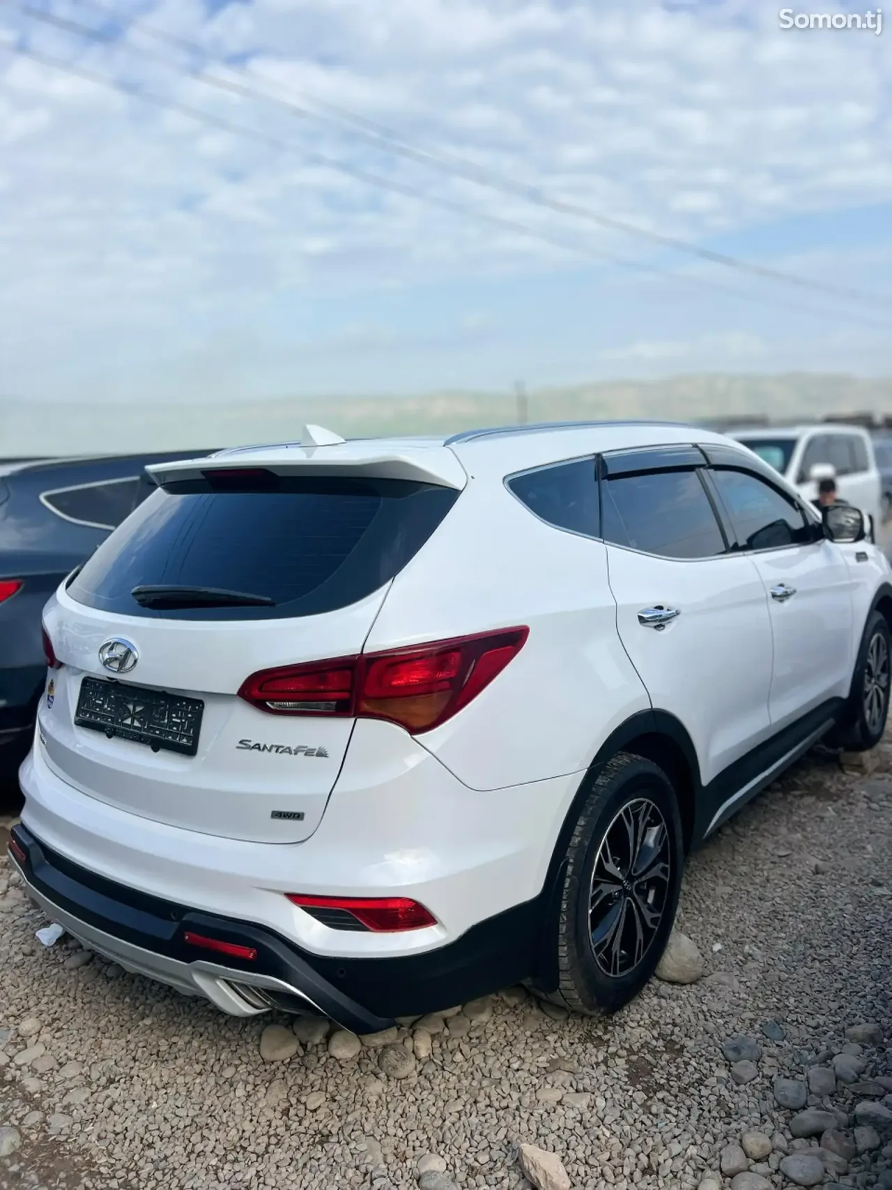 Hyundai Santa Fe 2016 · 2.0 AT