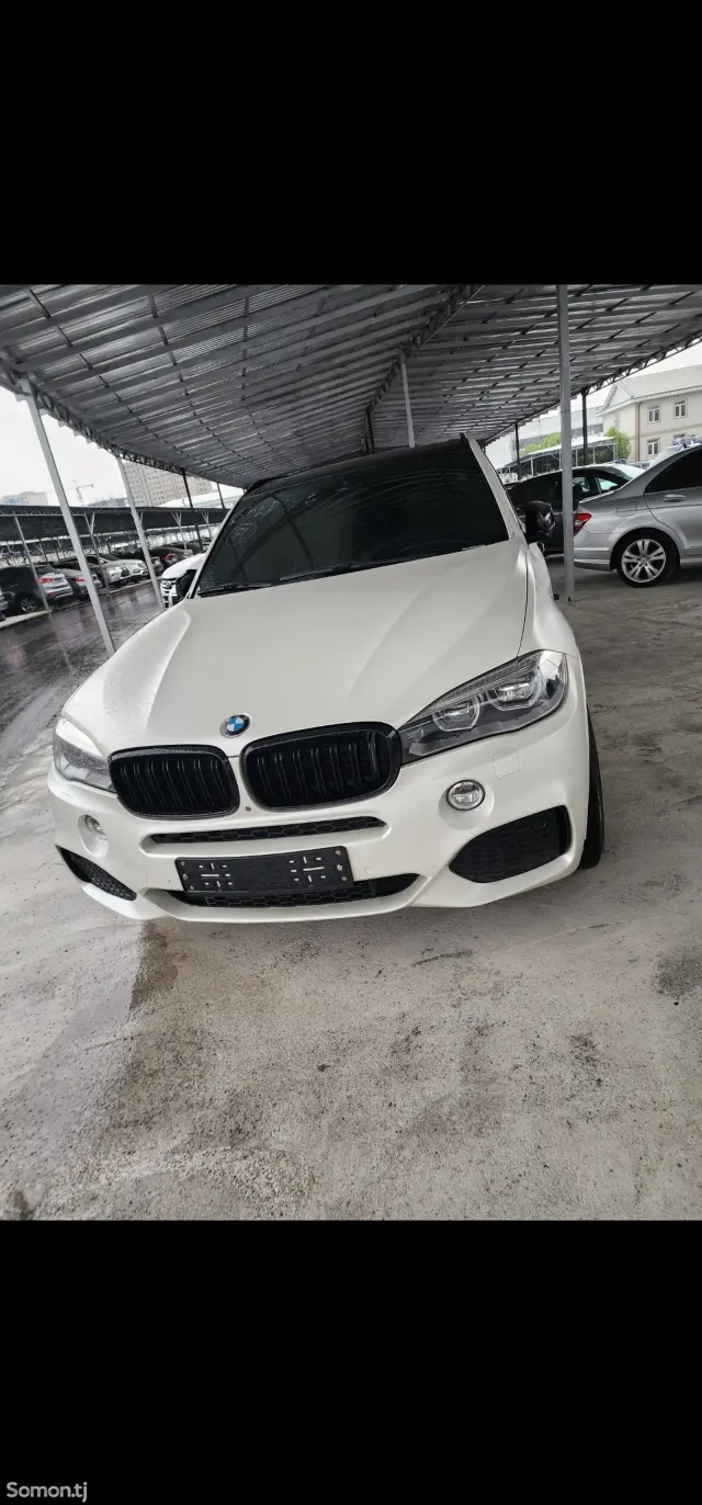 BMW X5 M 2015 · 4.0 AT