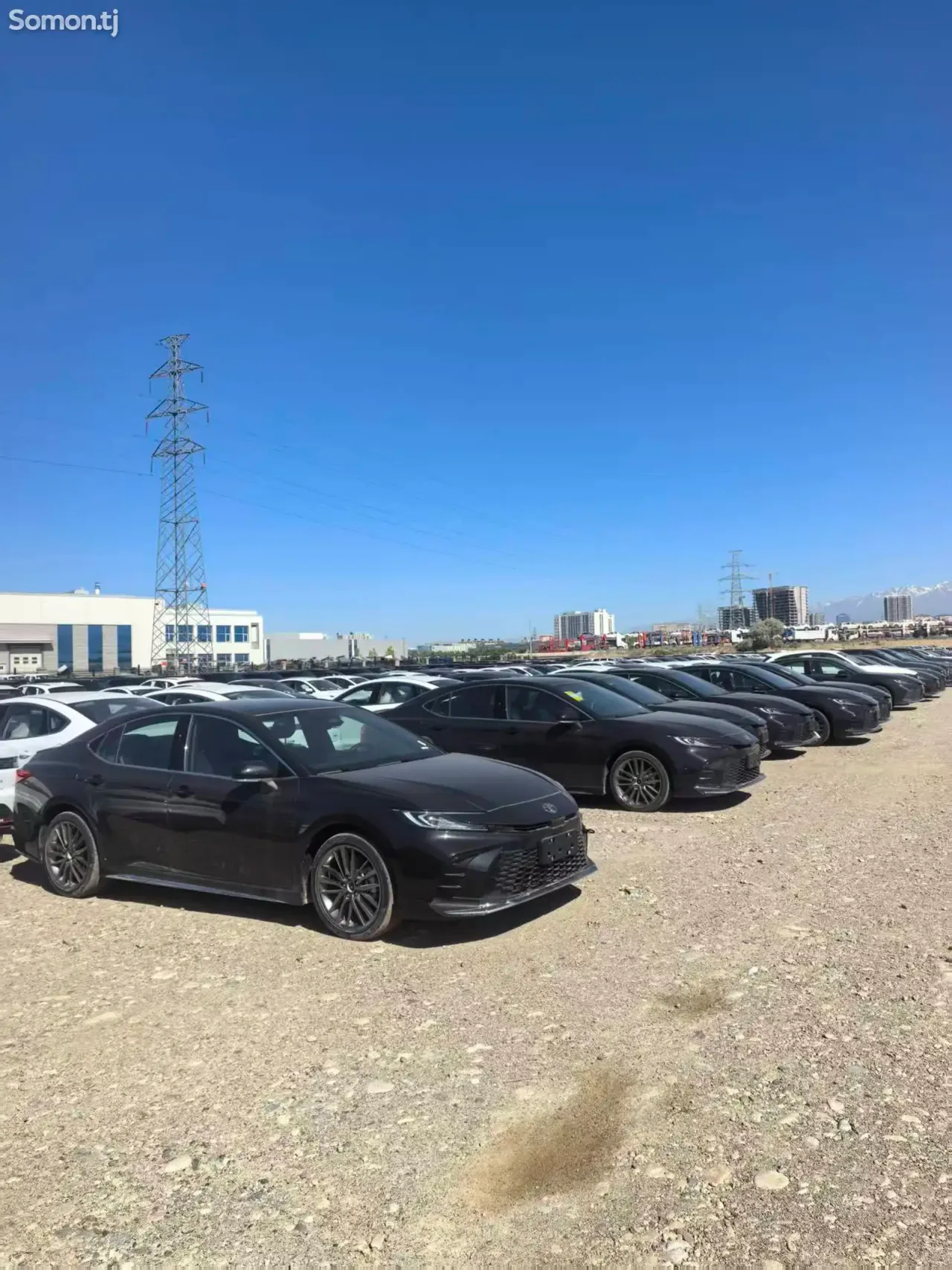 Toyota Camry 2026 · 2.0 AT