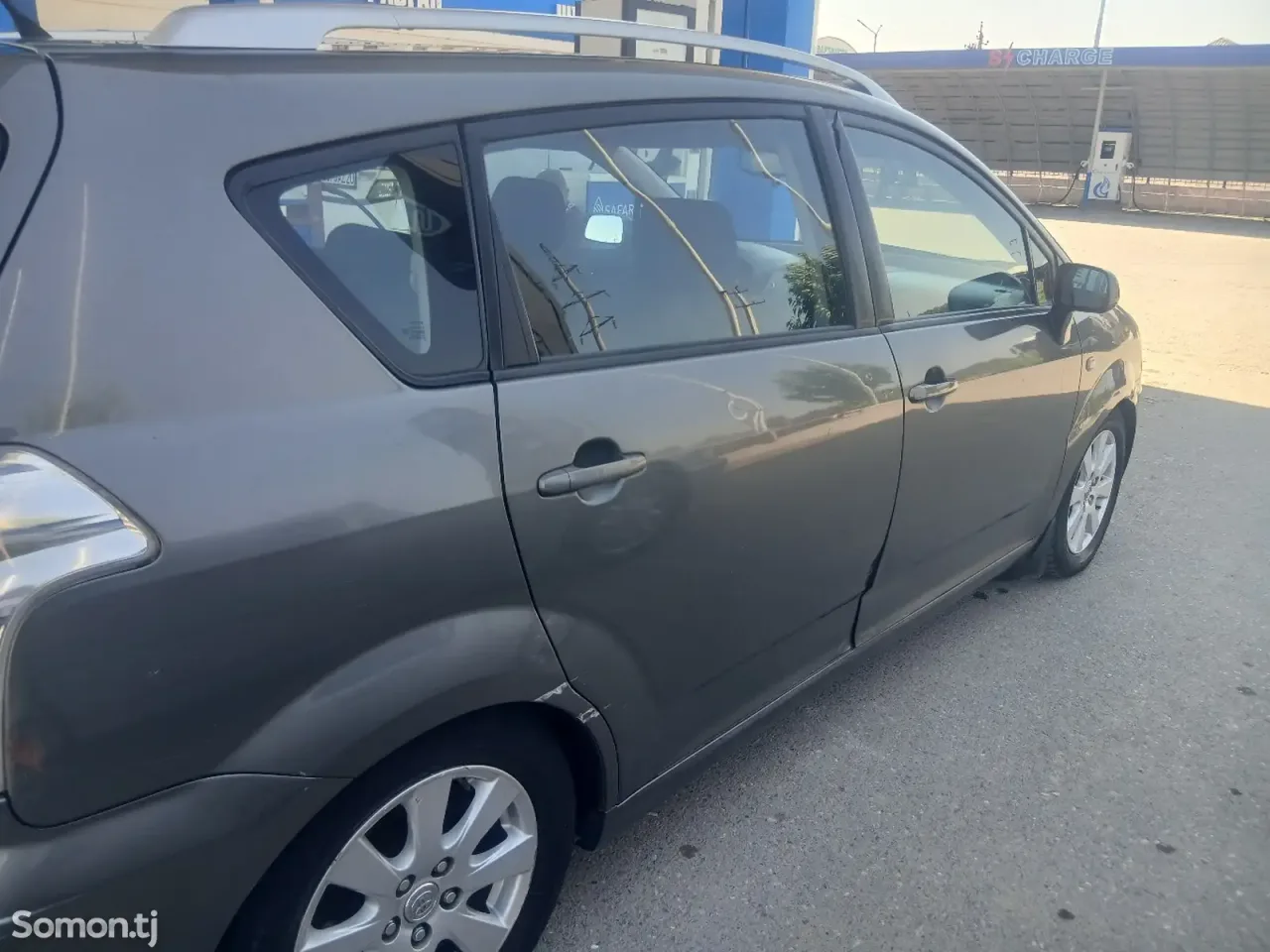 Toyota Corolla Verso 2007 · 2.2 MT