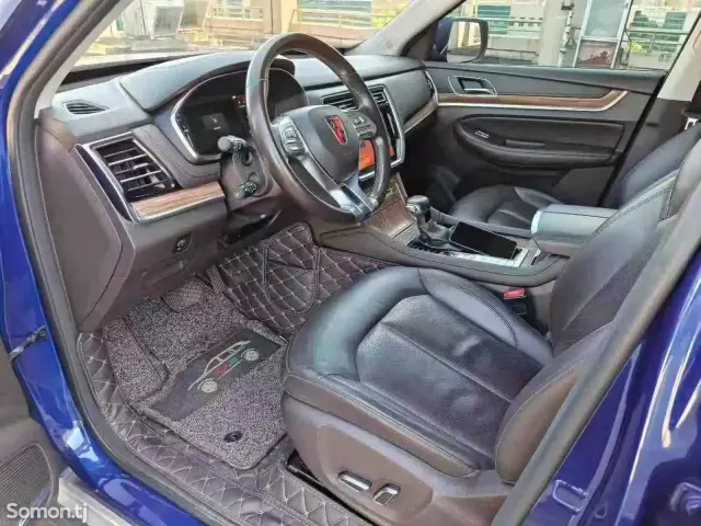 Roewe RX8 2018 · 2.0 AT