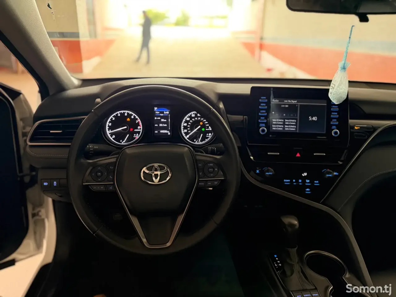 Toyota Camry 2024 · 2.5 AT