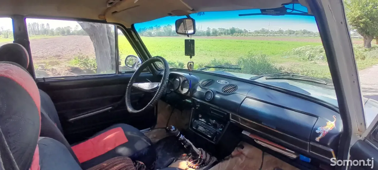 Lada (ВАЗ) 2106 1986 · 1.6 MT