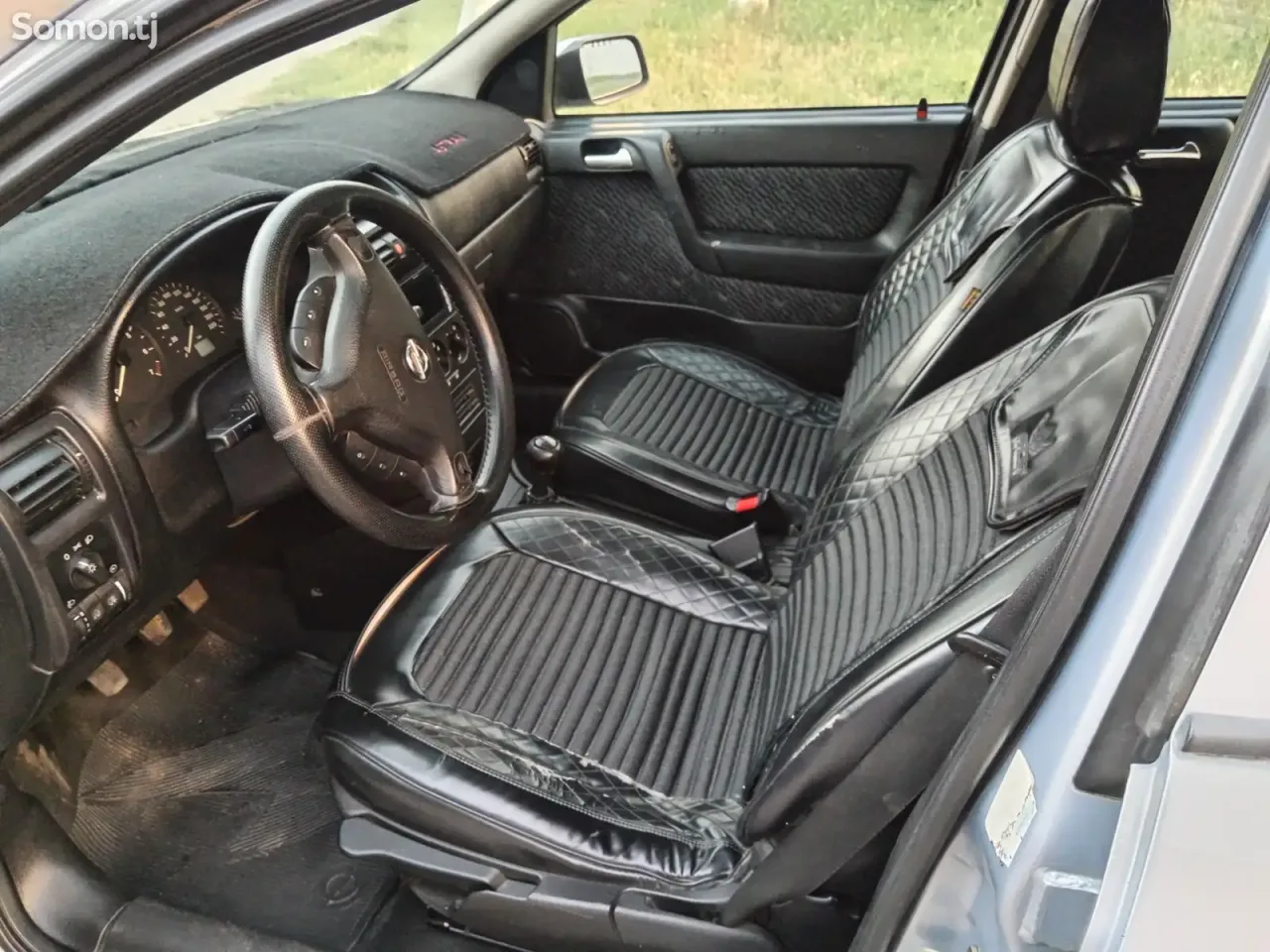 Opel Astra G 2001 · 1.6 MT