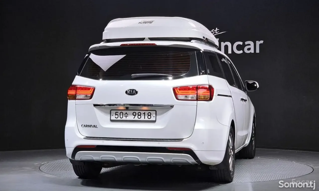Kia Carnival 2014 · 2.2 AT