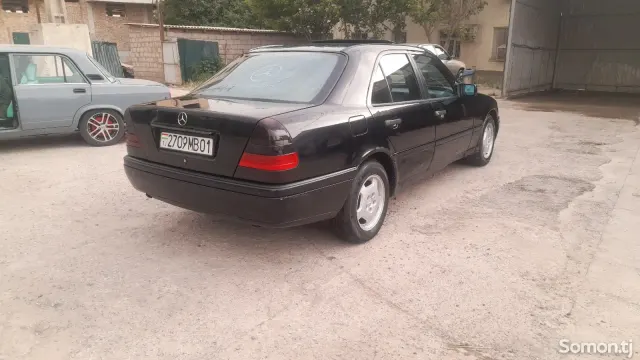 Mercedes-Benz C class 1995 · 1.8 MT