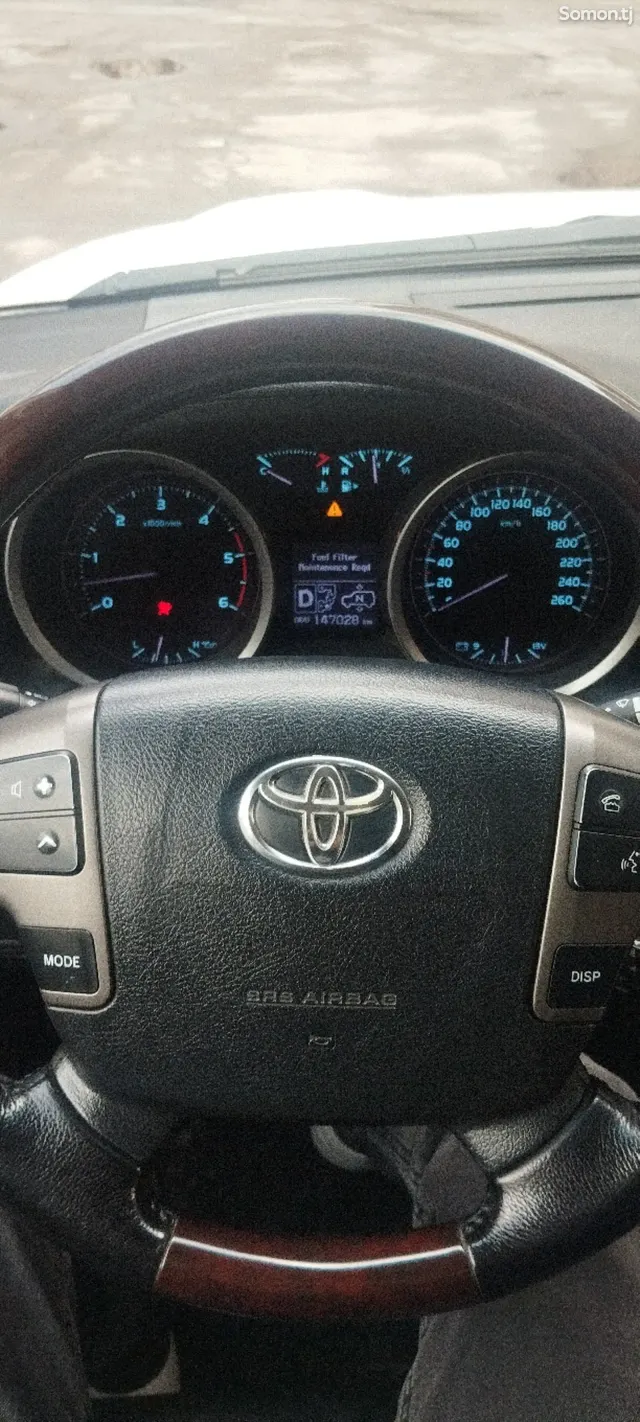 Toyota Land Cruiser 2012 · 4.5 AT