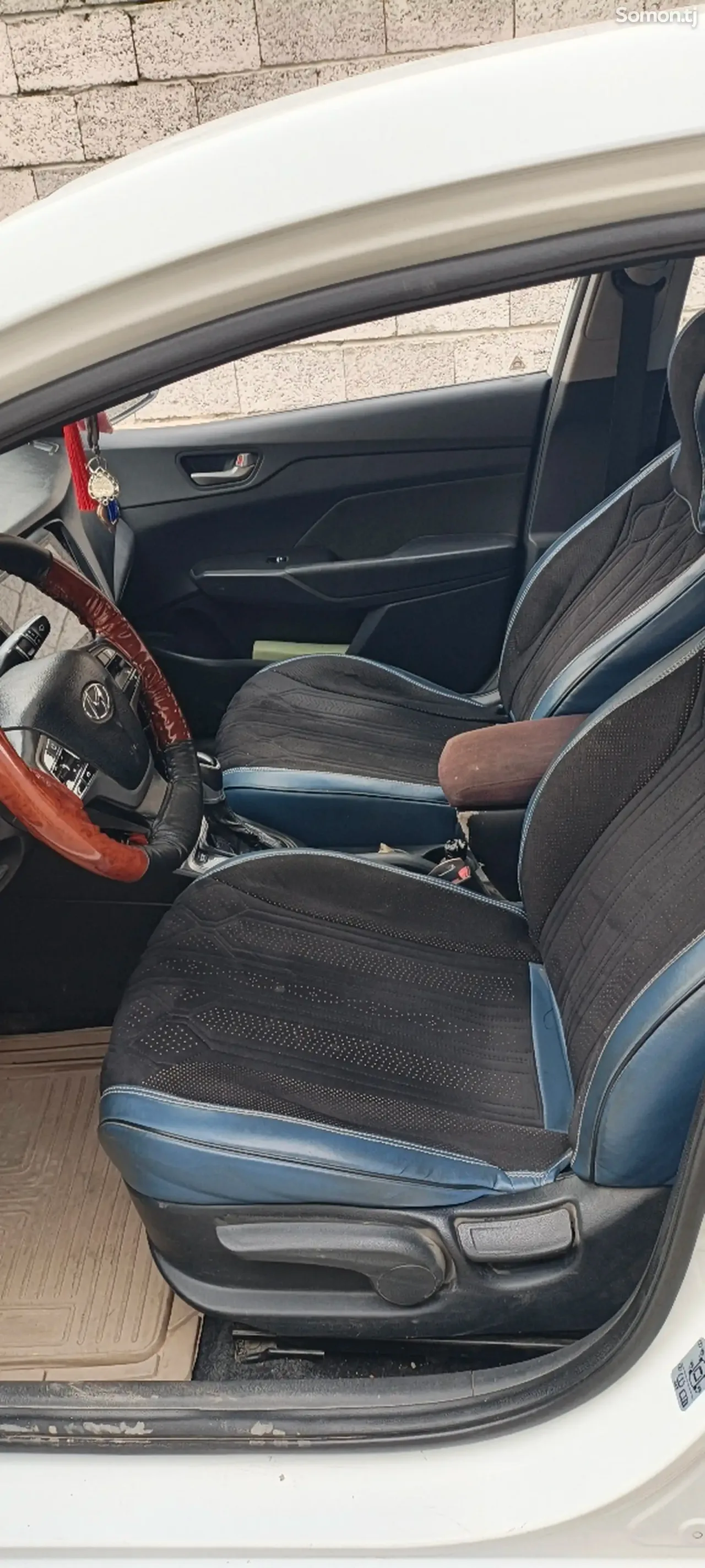 Hyundai Accent 2018 · 1.6 AT