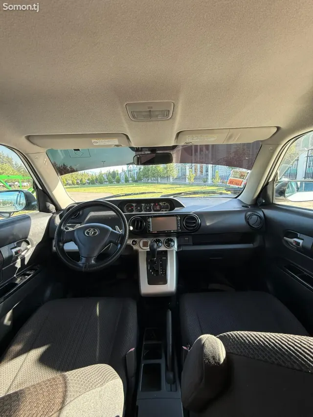 Toyota Rumion 2009 · 1.8 AT