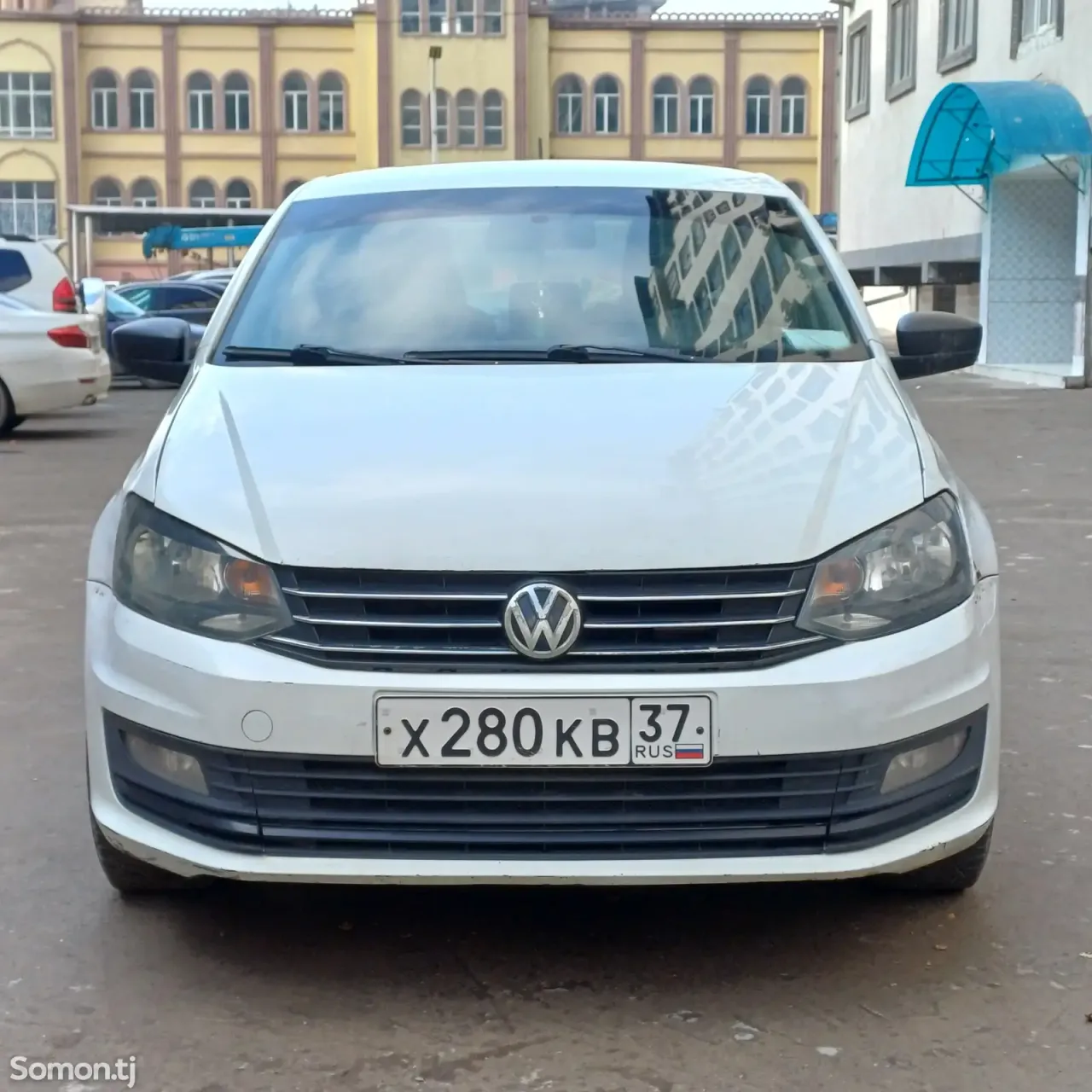 Volkswagen Polo 2016 · 1.6 AT
