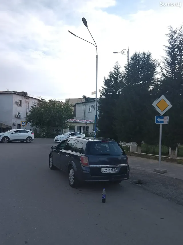 Opel Astra H 2007 · 1.8 MT