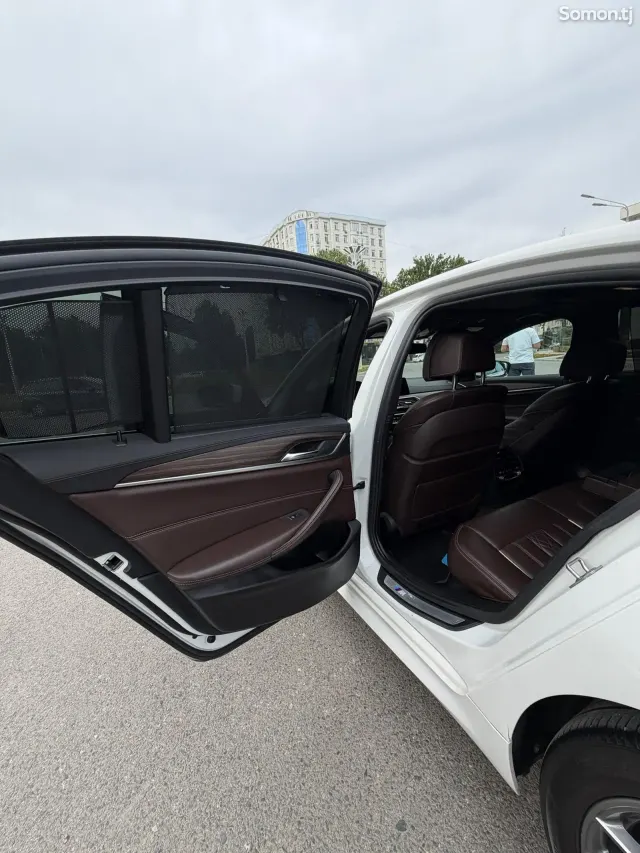 BMW 5 series 2017 · 2.0 AT