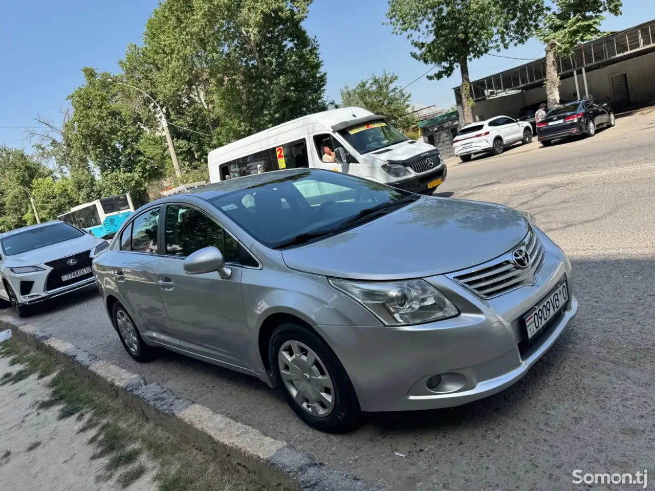 Toyota Avensis 2009 · 1.8 MT
