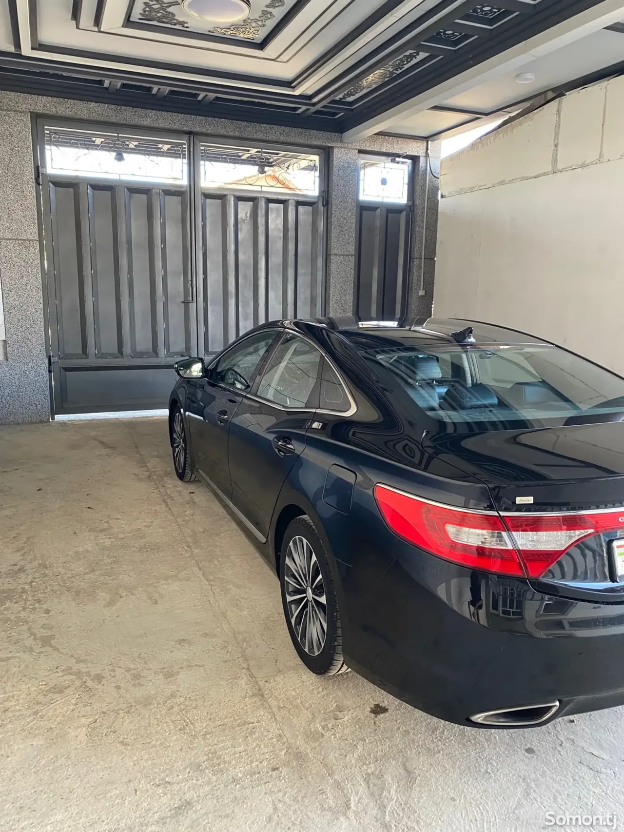 Hyundai Grandeur 2014 · 2.4 AT
