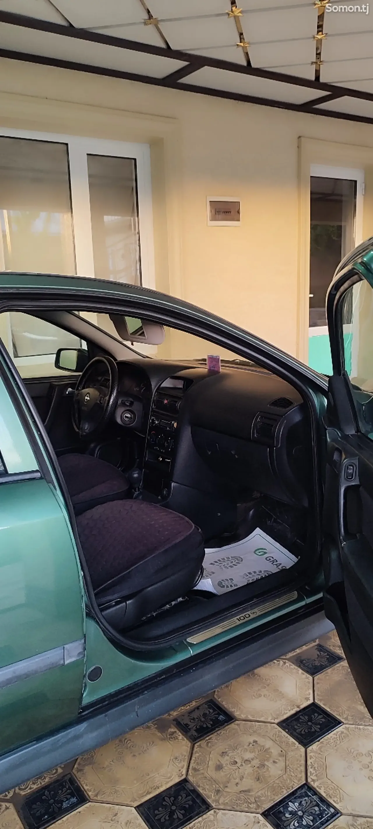 Opel Astra G 1999 · 1.6 MT