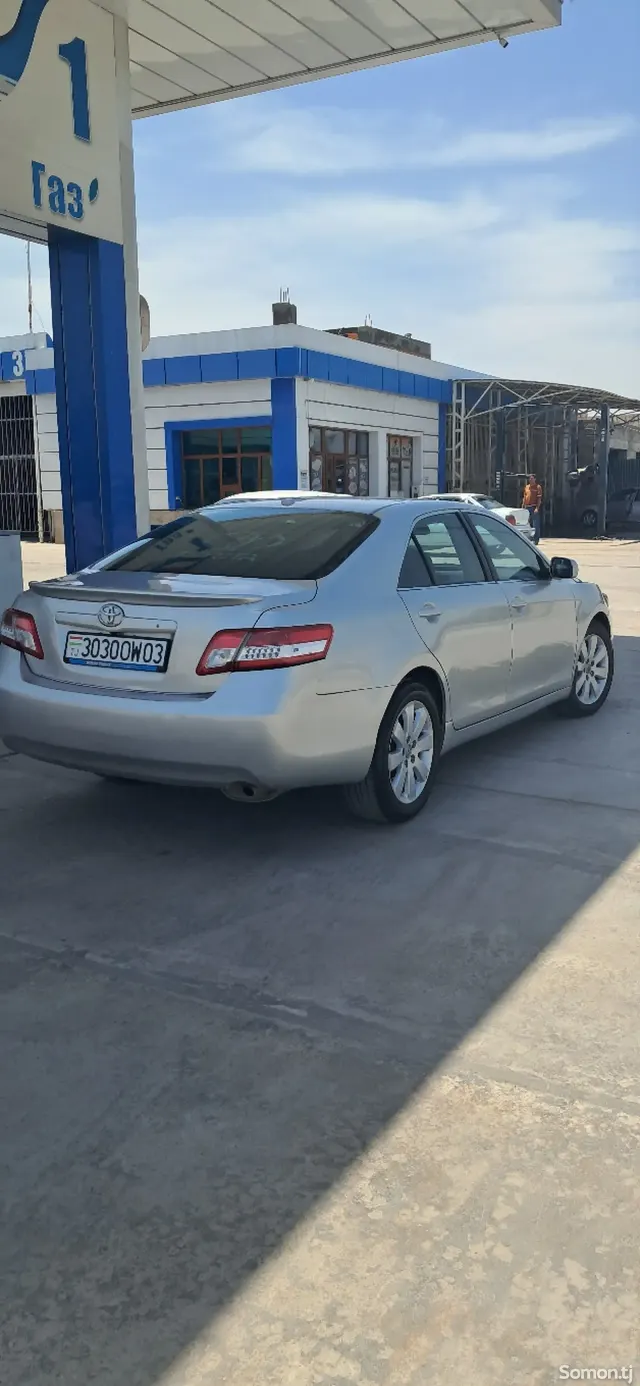 Toyota Camry 2010 · 2.5 AT
