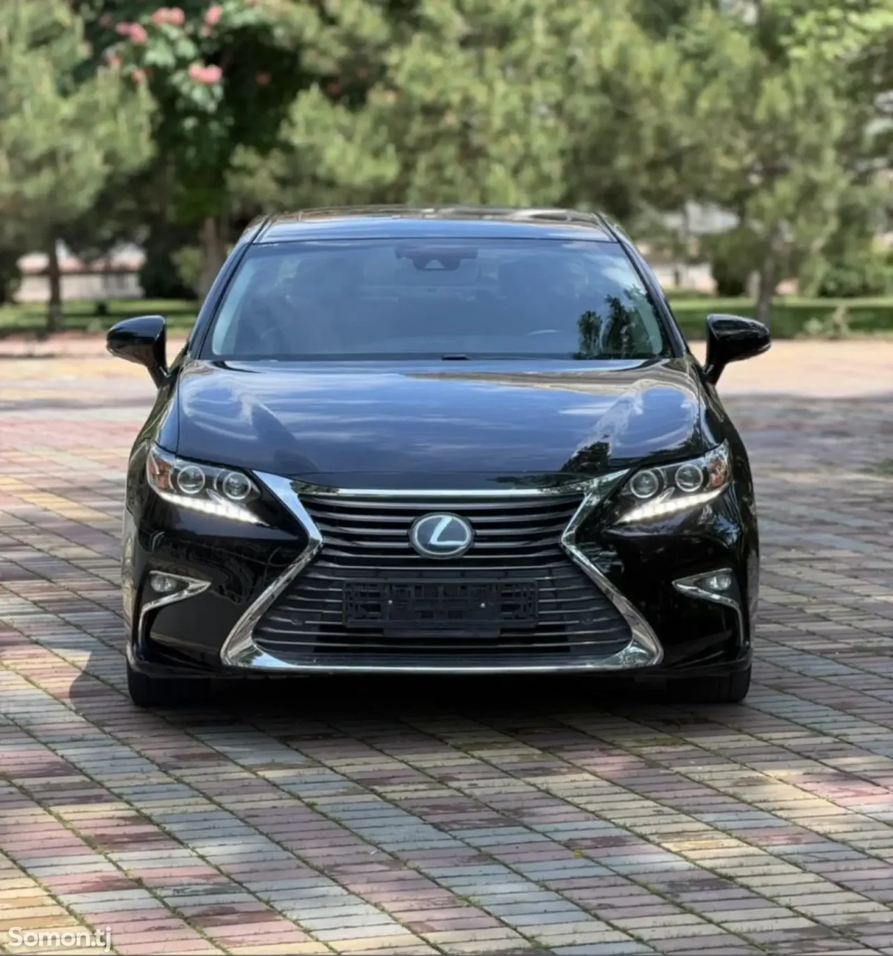 Lexus ES series 2014 · 3.0 AT