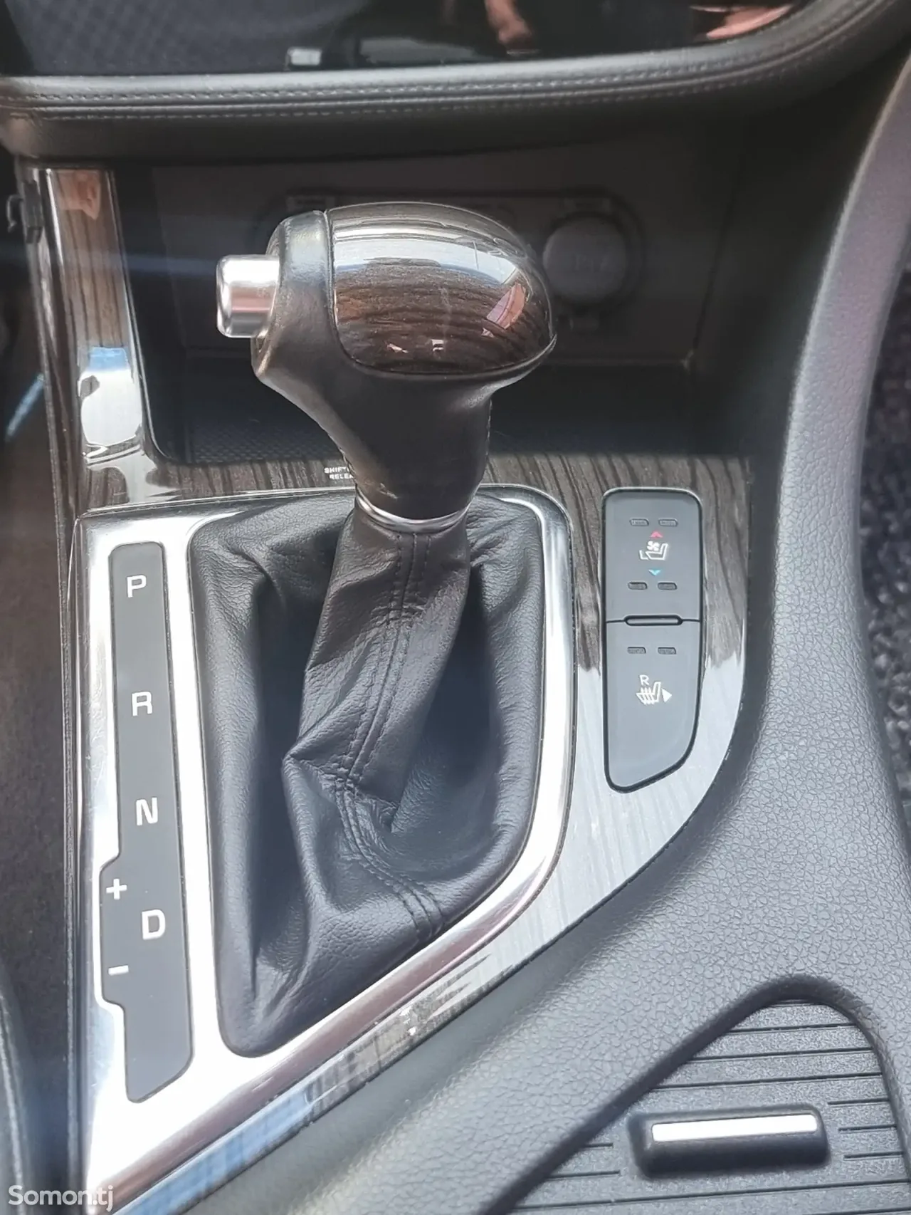 Kia K5 2015 · 2.0 AT