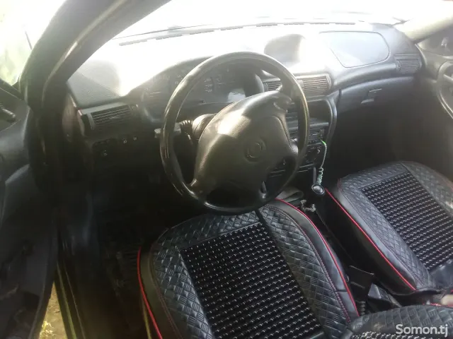 Opel Astra F 1996 · 1.6 MT