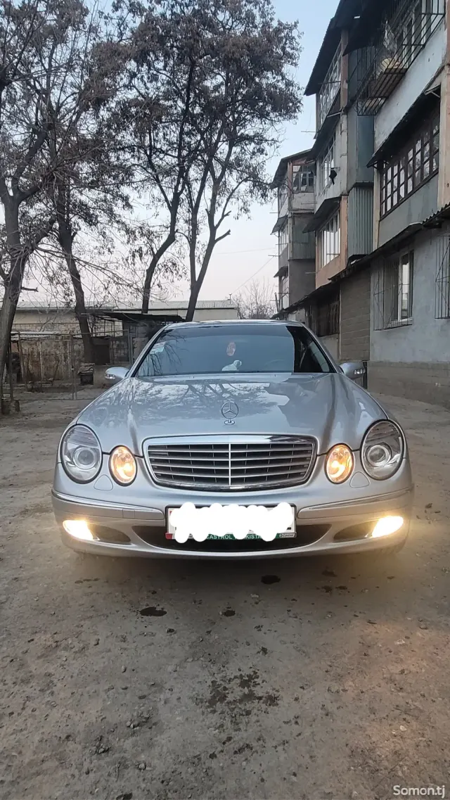 Mercedes-Benz E class 2004 · 2.8 AT