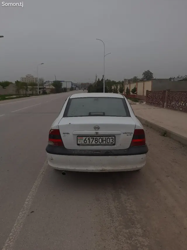 Opel Vectra B 1995 · 1.6 MT