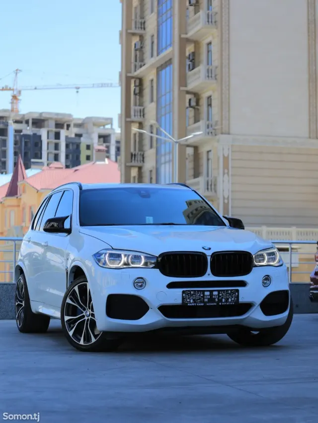 BMW X5 M 2015 · 5.0 AT