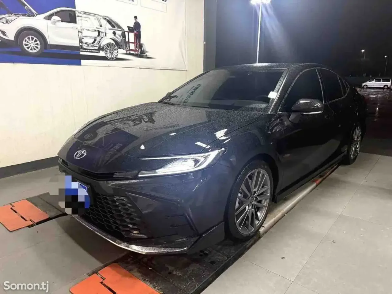 Toyota Camry 2025 · 2.0 AT