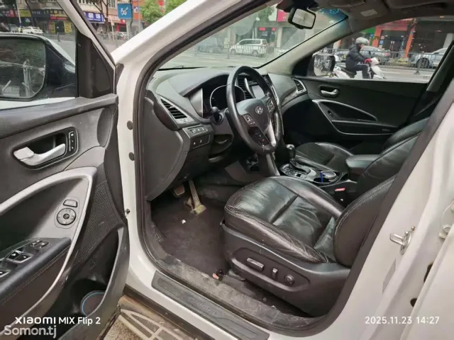 Hyundai Santa Fe 2014 · 2.4 AT