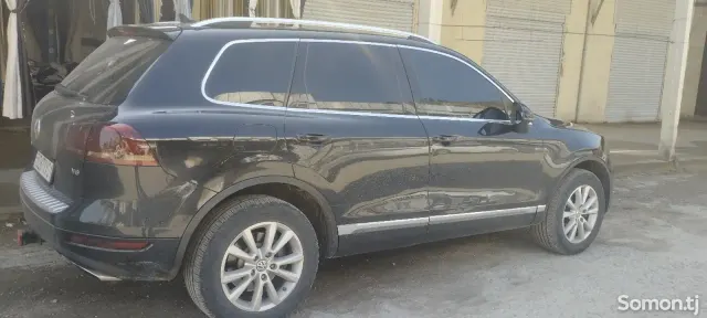 Volkswagen Touareg 2012 · 3.6 AT