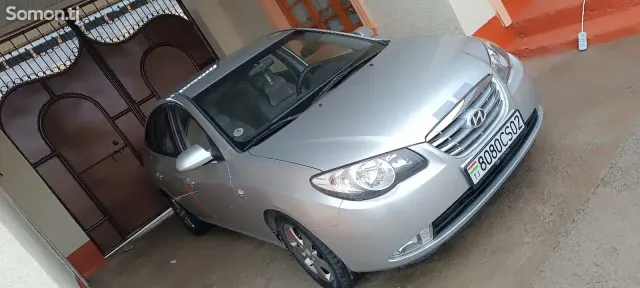 Hyundai Avante 2010 · 1.6 AT