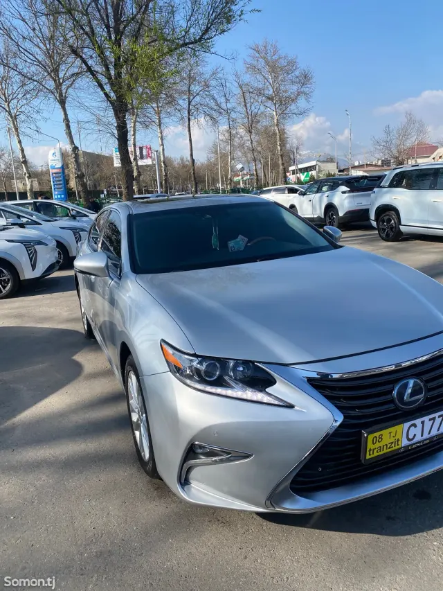 Lexus ES series 2015 · 3.0 AT