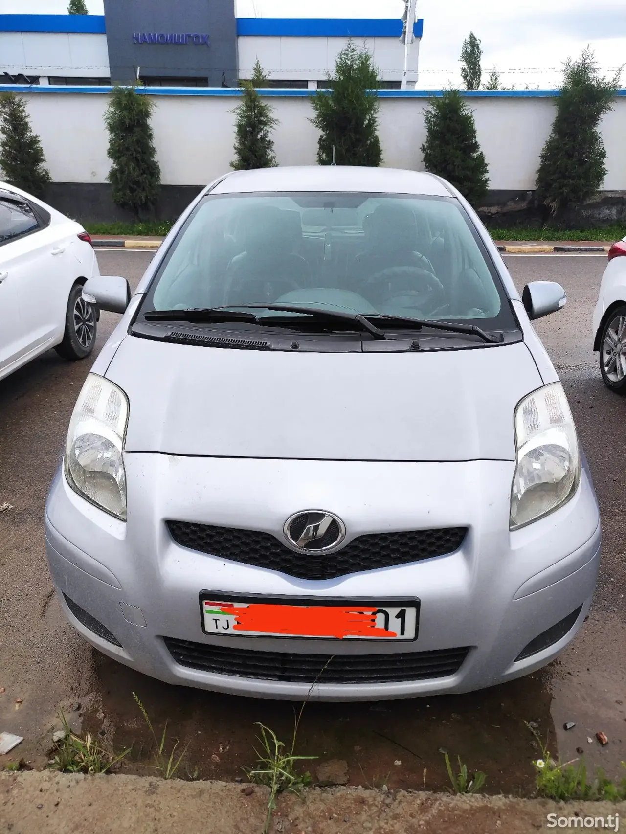 Toyota Vitz 2010 · 1.0 AT