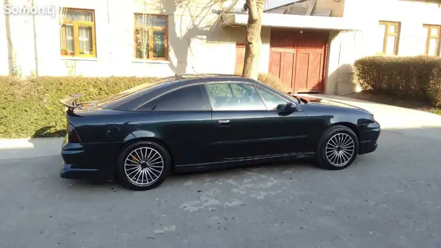Opel Calibra 1993 · 1.8 MT
