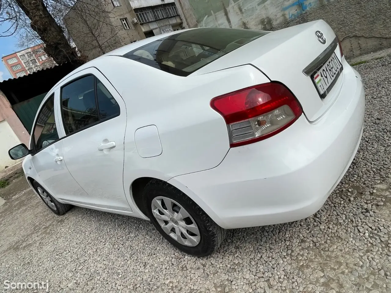 Toyota Yaris 2008 · 1.5 AT