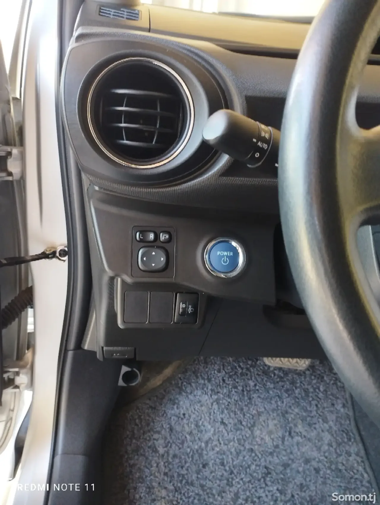 Toyota Aqua 2014 · 1.5 AT