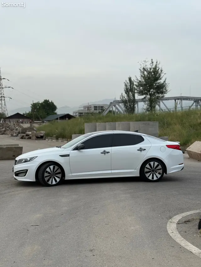Kia K5 2012 · 2.5 AT