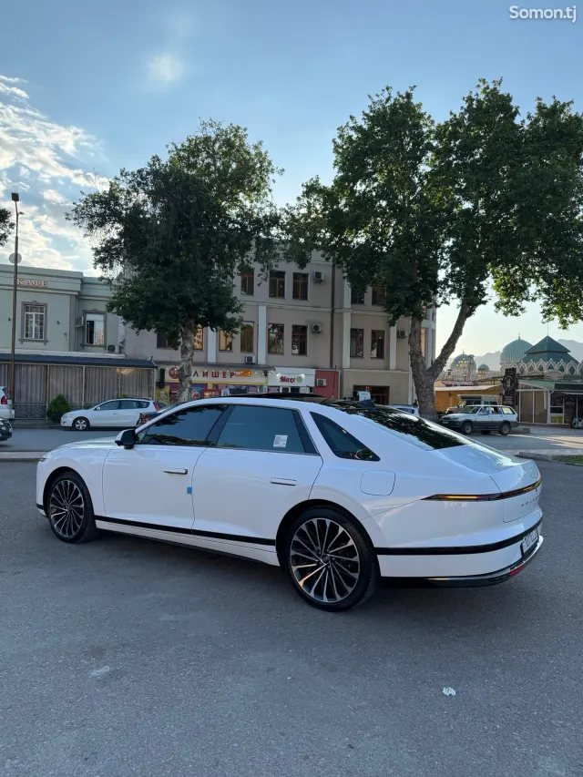 Hyundai Grandeur 2026 · 1.6 AT