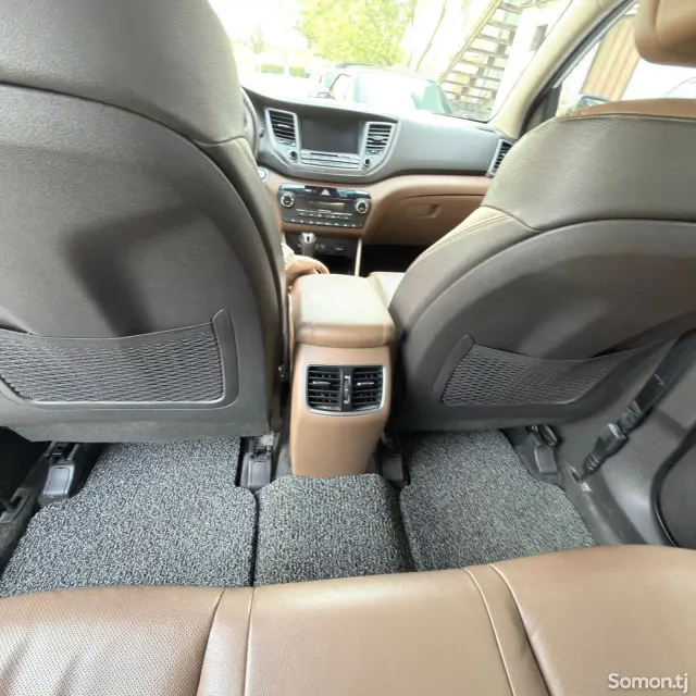 Hyundai Tucson 2017 · 2.0 AT