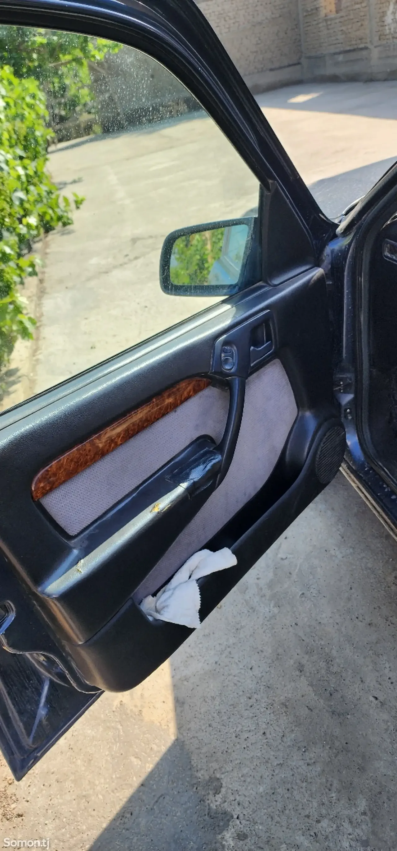 Opel Vectra A 1995 · 1.6 MT