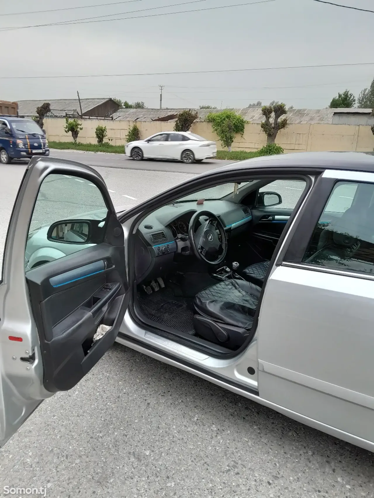 Opel Astra H 2007 · 1.6 MT