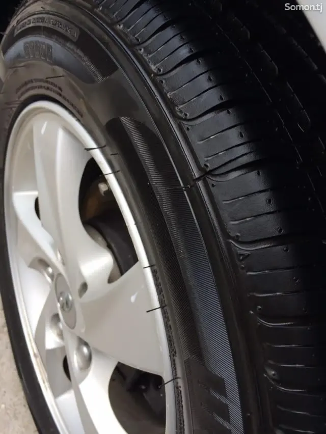 Hyundai Avante 2012 · 1.6 AT