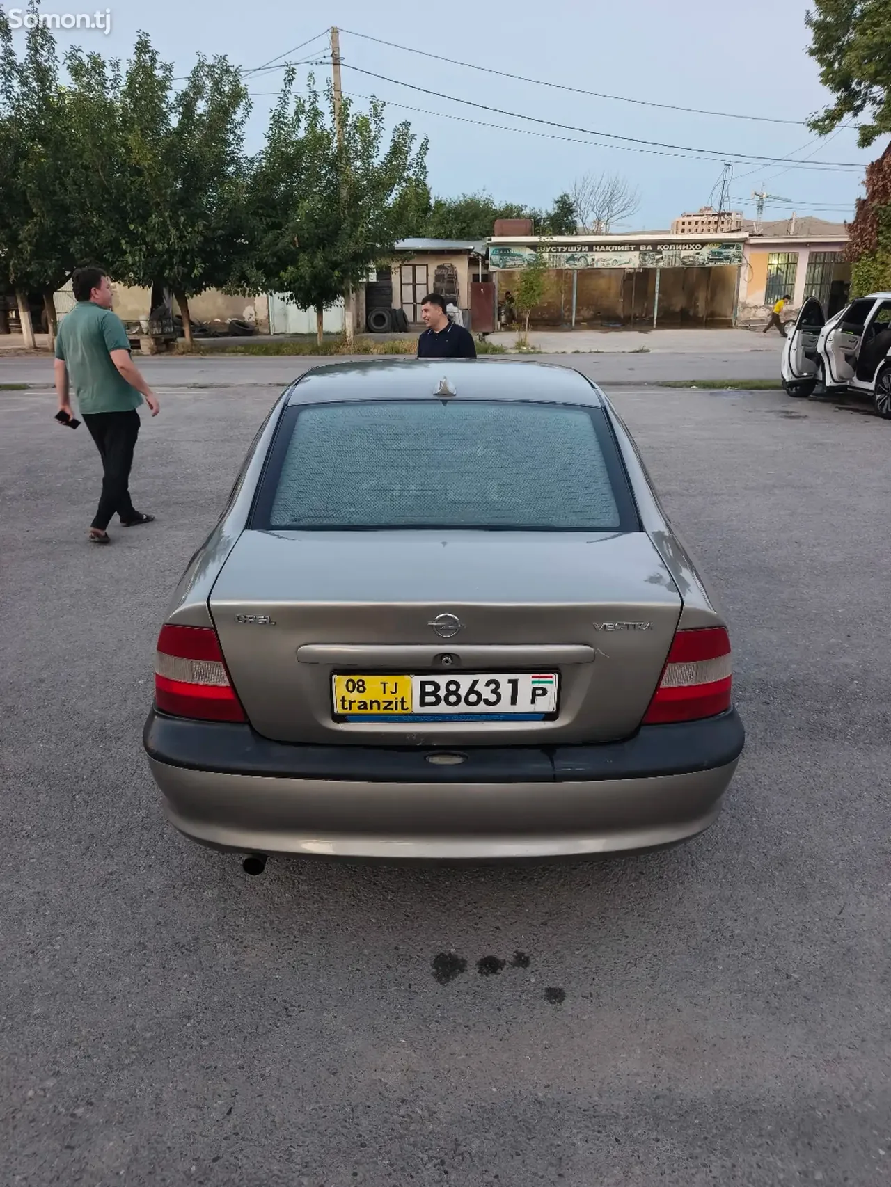 Opel Vectra B 1996 · 1.6 MT