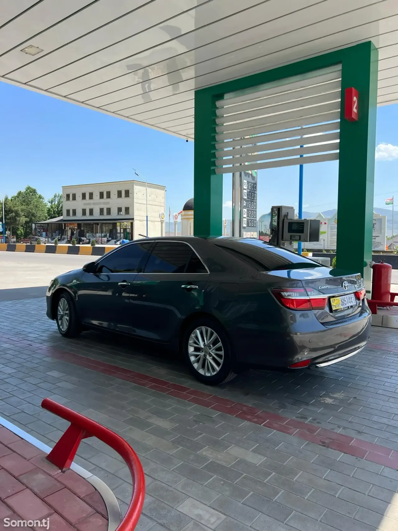 Toyota Camry 2016 · 2.5 AT