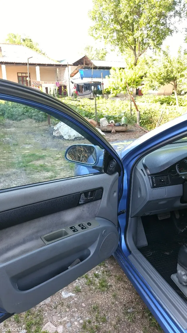 Chevrolet Lacetti 2008 · 1.6 AT