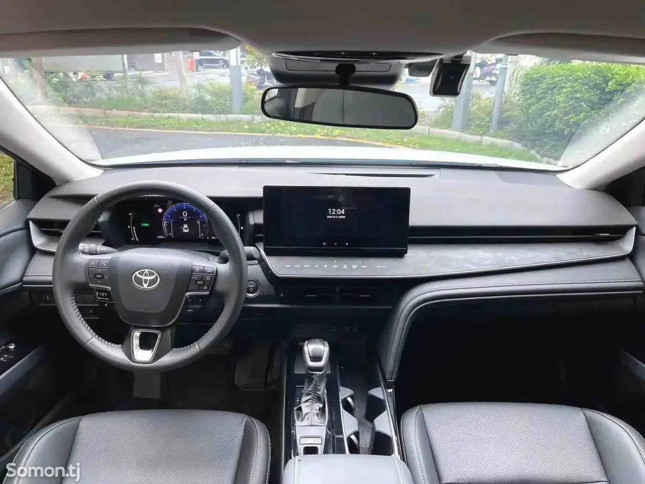 Toyota Camry 2025 · 2.0 AT